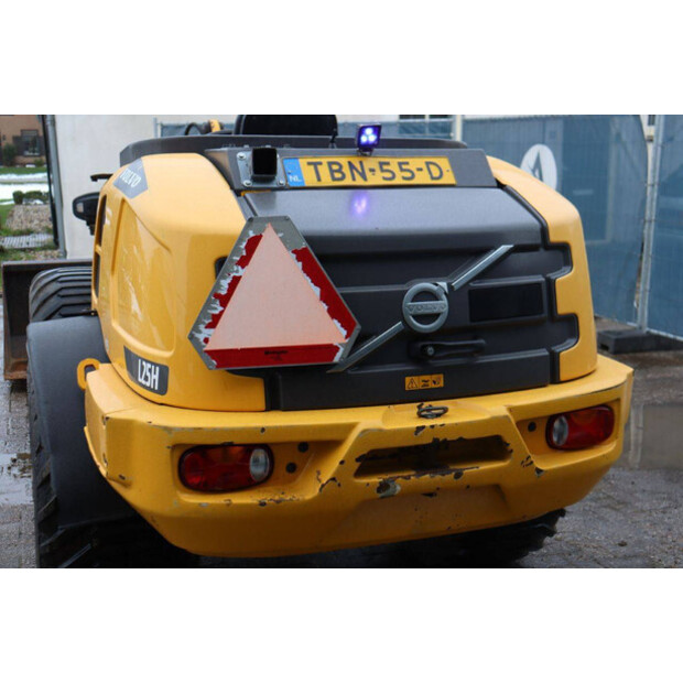 2019 Volvo L25H-44797852