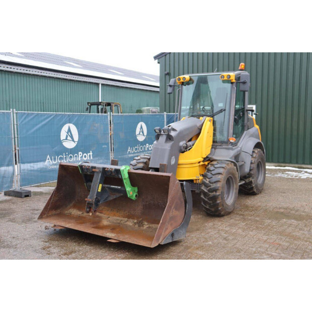 2012 احلامن AZ95-44797884