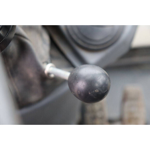 2012 احلامن AZ95-44797905