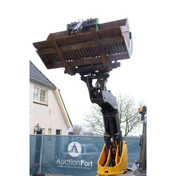 2012 احلامن AZ95-44797913