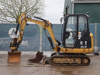 2016-caterpillar-302-4d-44798034