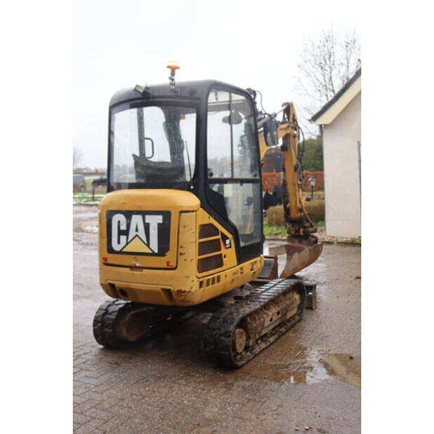 2016 Caterpillar 302.4D-44798038