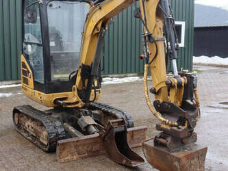 2016-caterpillar-302-4d-44798039