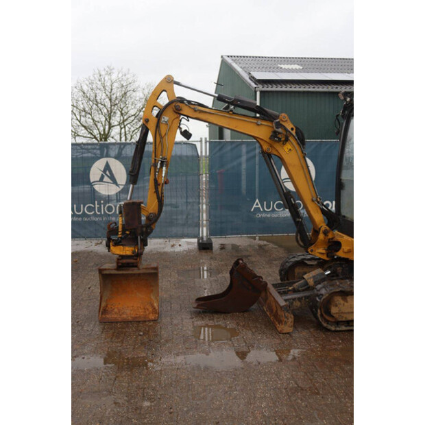 2016 Caterpillar 302.4D-44798042