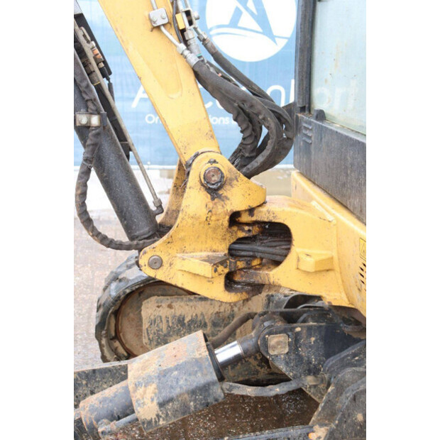 2016 Caterpillar 302.4D-44798048