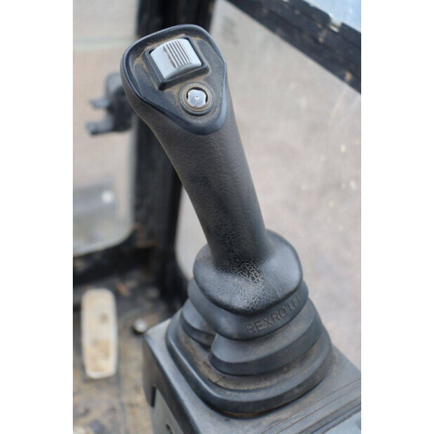 2016 Caterpillar 302.4D-44798059