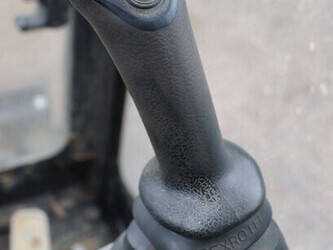 2016-caterpillar-302-4d-44798059