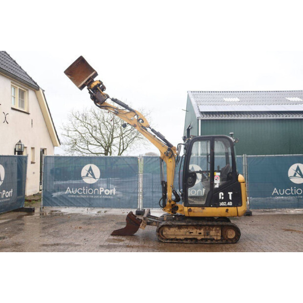 2016 Caterpillar 302.4D-44798065