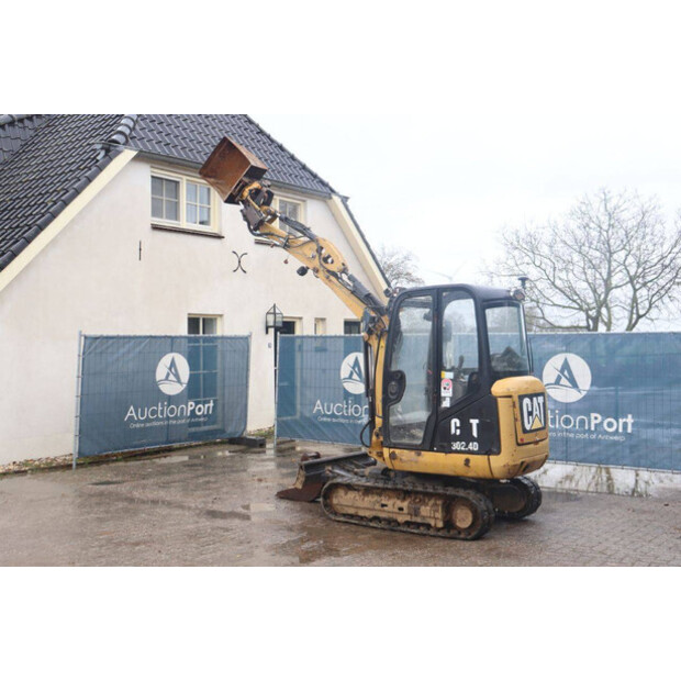 2016 Caterpillar 302.4D-44798066