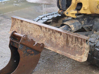 2016-caterpillar-302-4d-44798068