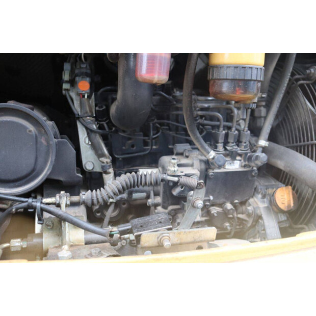 2016 Caterpillar 302.4D-44798071