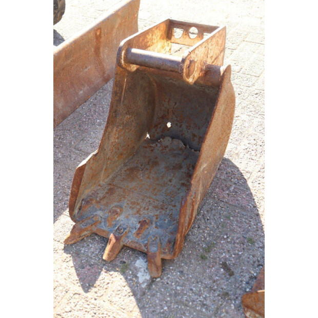 TAKEUCHI TB025-44798324