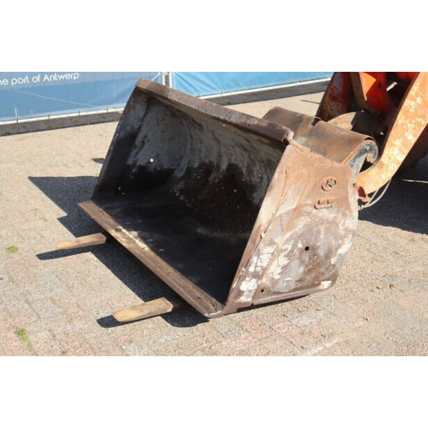 2016 كوبوتا R065-44798357