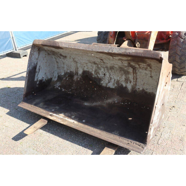 2016 كوبوتا R065-44798359