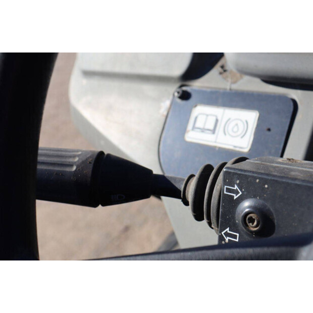 2016 كوبوتا R065-44798381