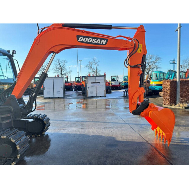 2018 Doosan DX55-9C-44798493