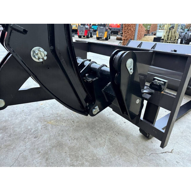 2025 Wolf WL825T-44799007