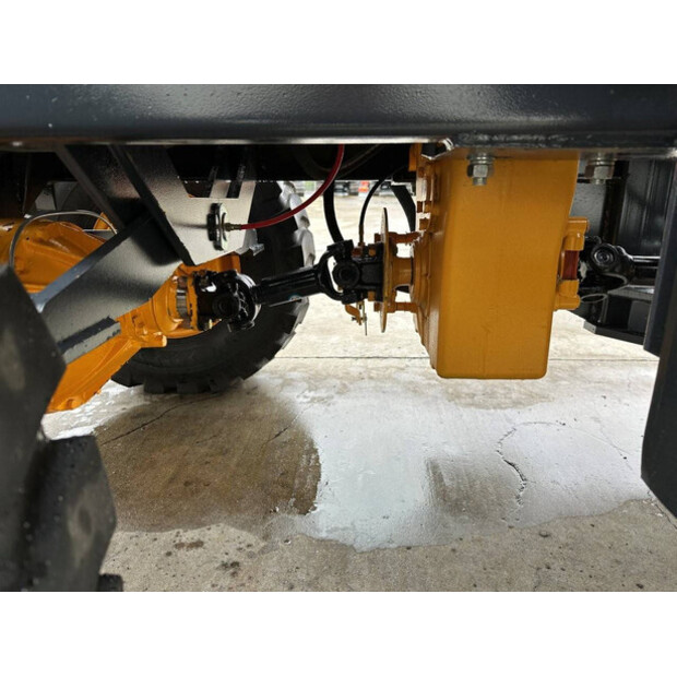 2025 Blanche TW36-44799102