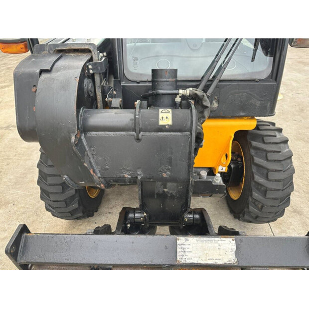 2018 JCB 520-40-44799197