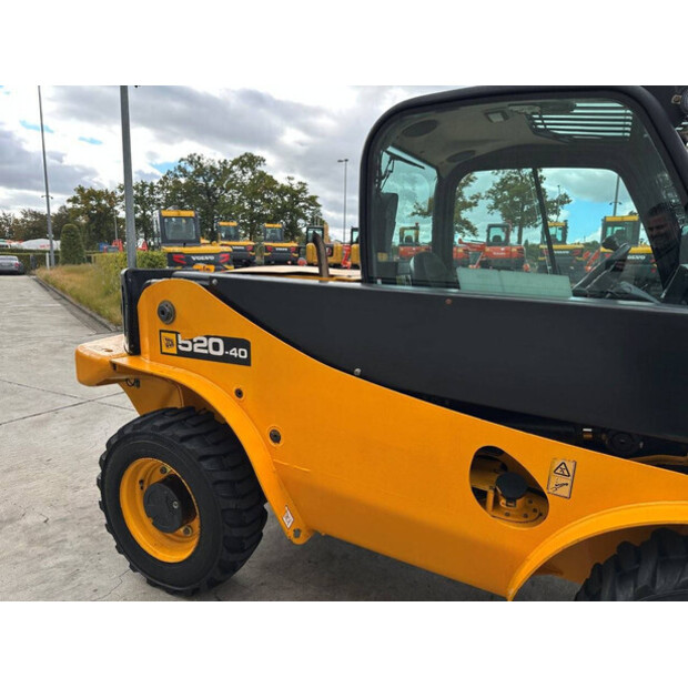 2018 JCB 520-40-44799199