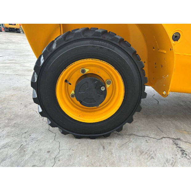 2018 JCB 520-40-44799205