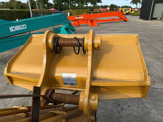 2025-caterpillar-320d-1402503-44799389