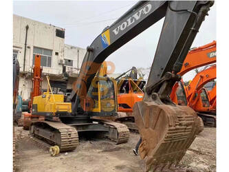 2021-volvo-ec240d-1402596-44812440