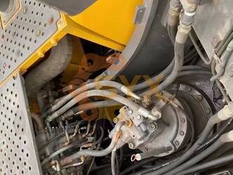 2021-volvo-ec240d-1402596-44812445