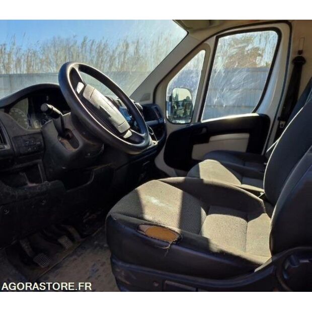2013 Peugeot BOXER-44812607