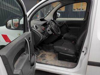 2013-renault-kangoo-1402616-44812925