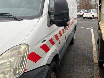 2007-iveco-daily-1402618-44812940