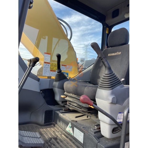 2021 Komatsu PC228US-44813513