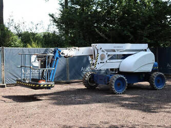 2010-niftylift-hr21d-1402635-44813796