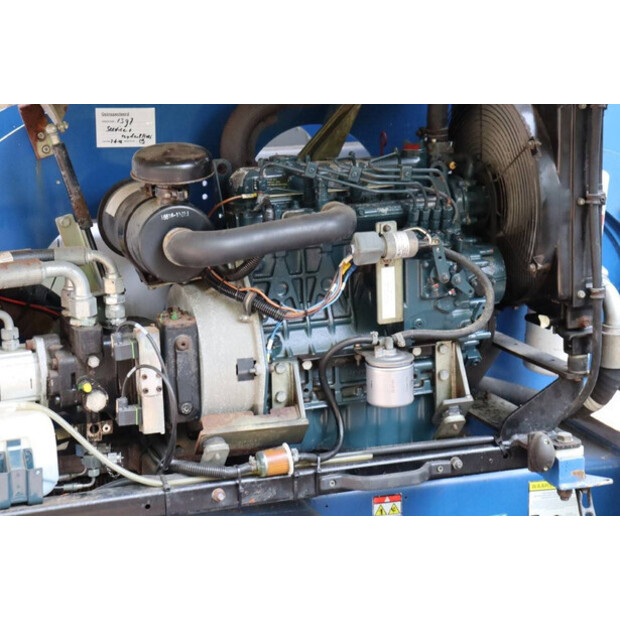 2010 نيفتيليفت HR21D-44813811