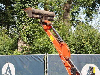 kubota-u10-5-1402637-44813936