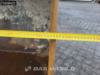 2012-komatsu-wa380-6-1402412-44814053