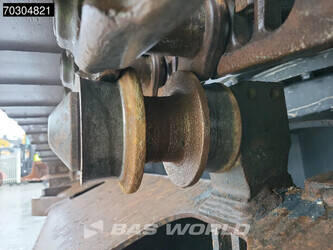 2012-komatsu-pc210lc-10-44814100