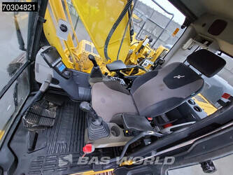 2012-komatsu-pc210lc-10-44814106
