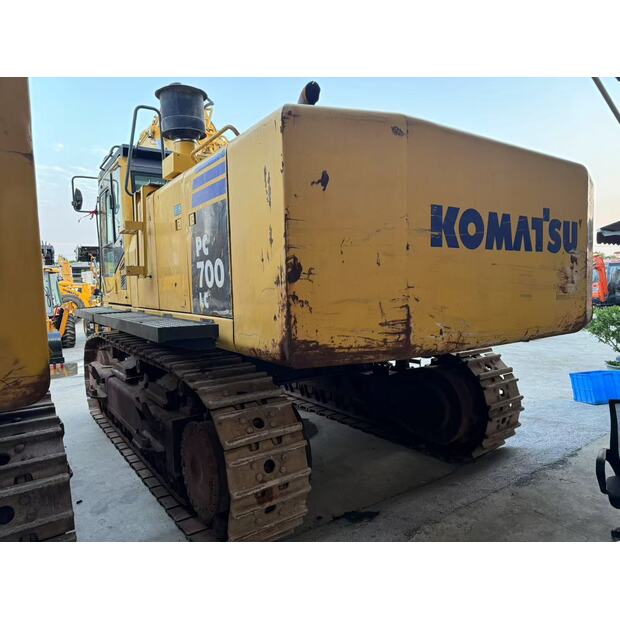 2018 Komatsu PC700-8-44814954
