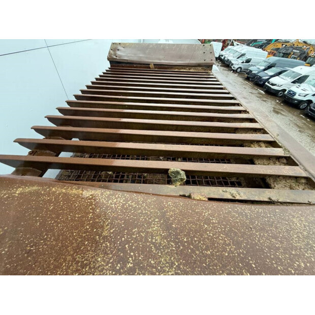 2005 EXTEC Robotrac 7000-44815286