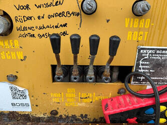 2005-extec-robotrac-7000-44815293