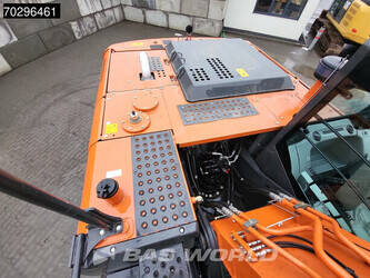 2025-hitachi-zx220lc-5g-1402672-44815675