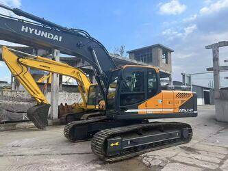 Image for TRACKED EXCAVATORS 2022 Hyundai R225-9T