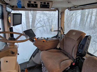 2016-john-deere-8370r-1402705-44816312