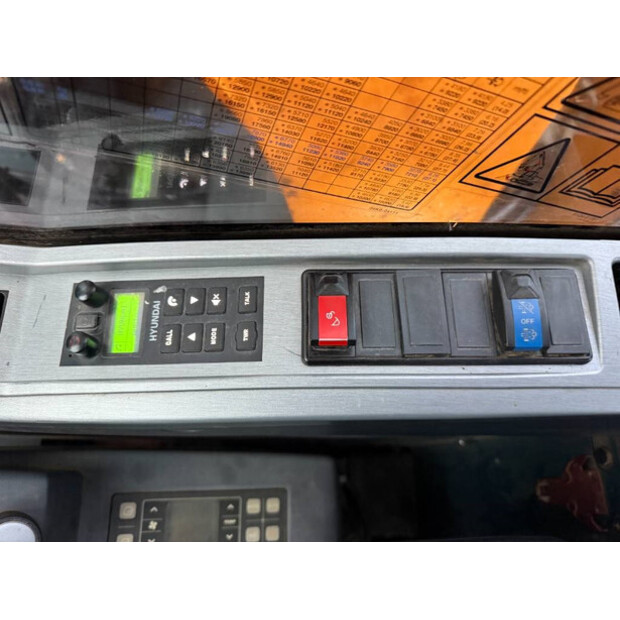 2018 Hyundai HX235LCR-44816533