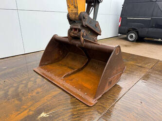 2018-hyundai-hx235lcr-1402709-44816536