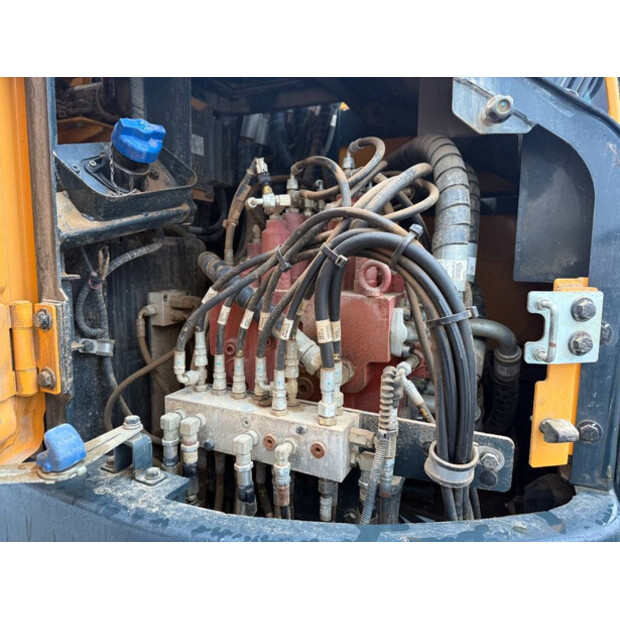 2018 Hyundai HX235LCR-44816556