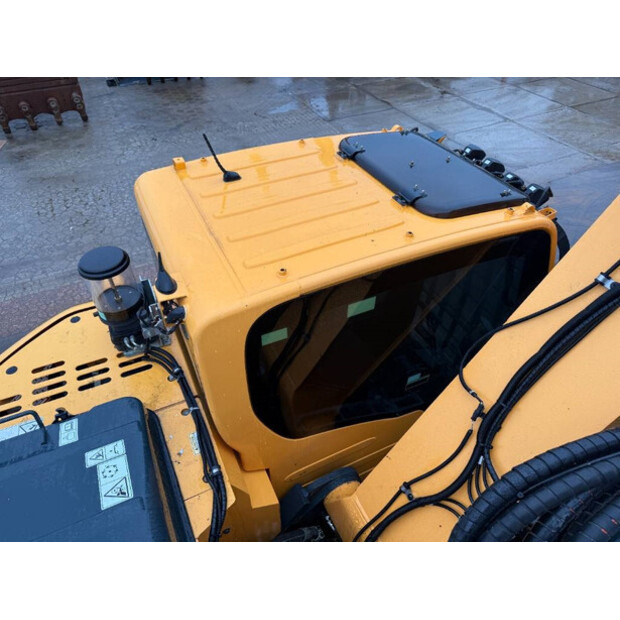 2018 Hyundai HX235LCR-44816558