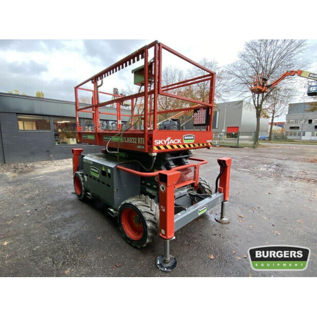 2018 SkyJack SJ6832RTE-44816741