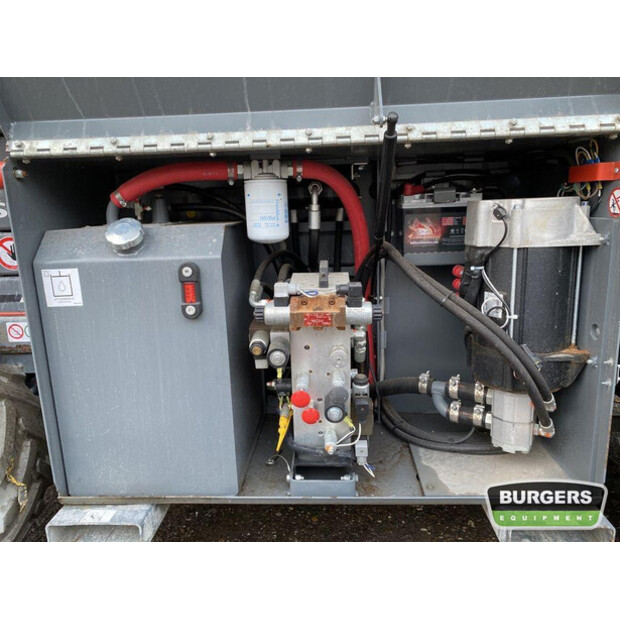 2018 SkyJack SJ6832RTE-44816754